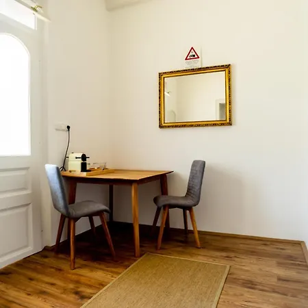 Vaj Bisztro Es Vendeghaz Apartment Palkonya Exterior photo