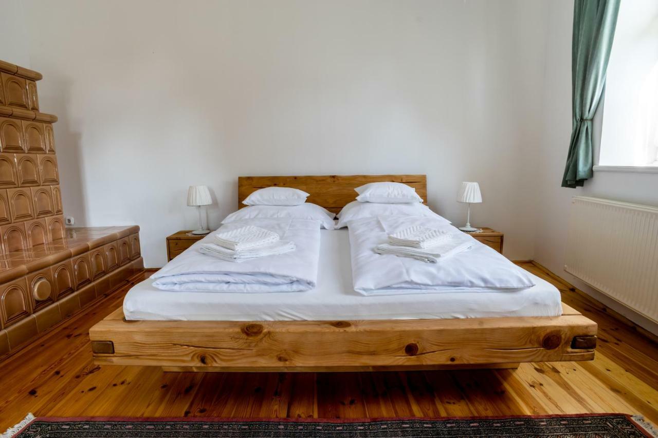 Vaj Bisztro Es Vendeghaz Apartment Palkonya