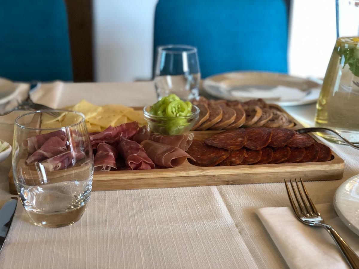 Vaj Bisztro Es Vendeghaz Apartment Palkonya